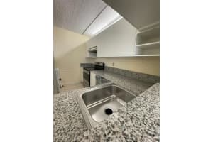 820 Twin Lakes Dr 820, Coral Springs, FL 33071 - MLS#A11862902