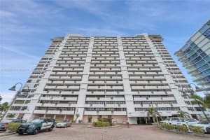 936 Intracoastal Dr 20e Fort Lauderdale, FL 33304 - MLS#A11862910