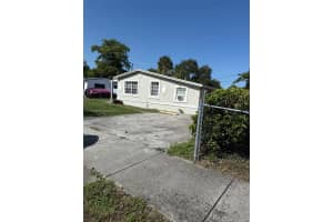 871 Nw 34th Way 871 Lauderhill, FL 33311 - MLS#A11862957