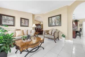 14710 SW 172nd St, Miami, FL 33187 - MLS#A11862975