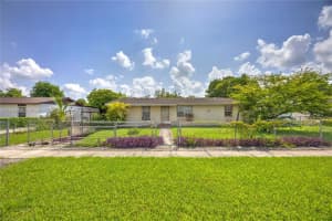 345 SW 18th Ave, Homestead, FL 33030 - MLS#A11862998