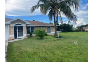 4426 Sw Santa Barbara Pl Cape Coral, FL 33914 - MLS#A11863021