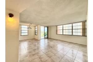 1351 Ne Miami Gardens Dr 626e, Miami