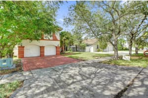 14824 SW 180th St, Miami, FL 33187 - MLS#A11863026