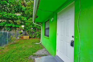 1451 NW 19th St 2, Fort Lauderdale, FL 33311 - MLS#A11863092