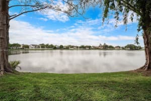 7755 NW 187th Ter, Hialeah, FL 33015 - MLS#A11863130