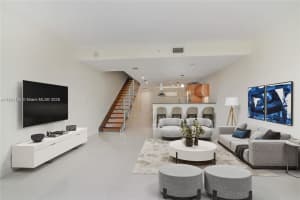 2950 Ne 188th St 142, Aventura