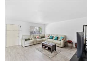 13250 Sw 7th Ct 317l Pembroke Pines, FL 33027 - MLS#A11863141