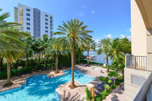 17100 N Bay Rd 1303, Sunny Isles Beach, FL 33160 - MLS#A11863144
