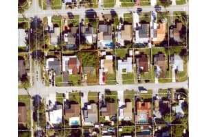 6651 Meade St Hollywood, FL 33024 Sold 10/29/25