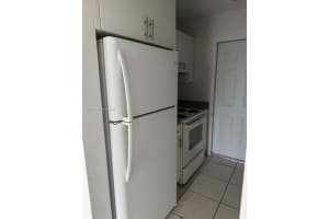 2040 NE 170th St 2, North Miami Beach, FL 33162 - MLS#A11863182