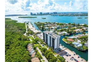 2500 NE 135th St B805, North Miami, FL 33181 - MLS#A11863192