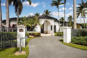 9445 SW 68th St, Miami, FL 33173 - MLS#A11863196