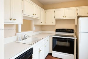 5071 W Oakland Park Blvd 103 Lauderdale Lakes, FL 33313 - MLS#A11863222