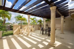 300 Majorca Ave 304 Coral Gables, FL 33134 - MLS#A11863277