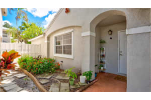 9834 NW 2nd Ct, Plantation, FL 33324 - MLS#A11863346