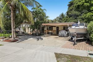 2441 SW 43rd Ave, Fort Lauderdale, FL 33317 - MLS#A11863379