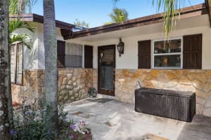 2441 SW 43rd Ave, Fort Lauderdale, FL 33317 - MLS#A11863379