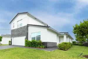 4230 Rosa Dr Deerfield Beach, FL 33064 - MLS#A11863393