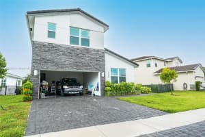 4230 Rosa Dr Deerfield Beach, FL 33064 - MLS#A11863393