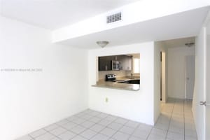 2750 W 76th St 210, Hialeah, FL 33016 - MLS#A11863396