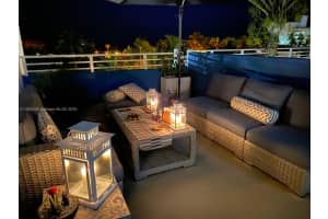 7600 Collins Ave 416, Miami Beach, FL 33141 - MLS#A11863408