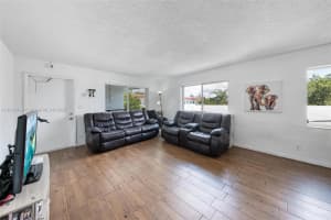 2415 Lincoln St 306, Hollywood, FL 33020 - MLS#A11863409
