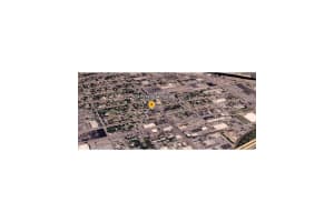 3175 Nw 34th St, Miami