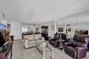 322 Buchanan St 810 Hollywood, FL 33019 - MLS#A11863424