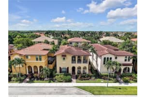 1242 Kendari Terrace, Naples, FL 34113 - MLS#A11863453