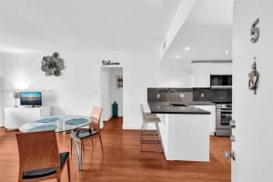 4010 N Meridian Ave 5, Miami Beach, FL 33140 - MLS#A11863525