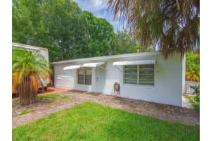 1650 5 Ave Vero Beach, FL 32960 - MLS#A11863527