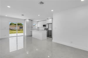 1773 Lauderdale Manor Dr Fort Lauderdale, FL 33311 - MLS#A11863571