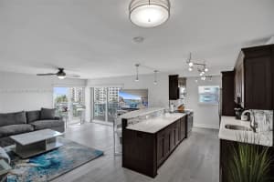 1160 Hillsboro Mile 701 Hillsboro Beach, FL 33062 - MLS#A11863598