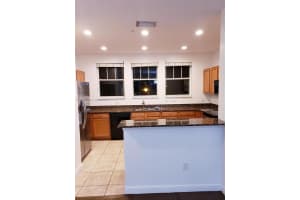 833 Millbrae Ct 5 West Palm Beach, FL 33401 - MLS#A11863608