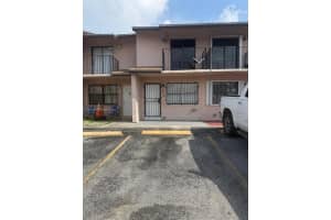 5412 W 20th Ave 104, Hialeah