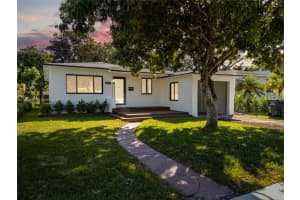 2442 Grant St, Hollywood