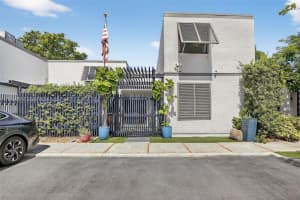 1530 W Golfview Dr Pembroke Pines, FL 33026 - MLS#A11863703
