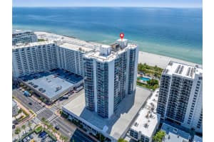 2655 Collins Ave 407 Miami Beach, FL 33140 - MLS#A11863710