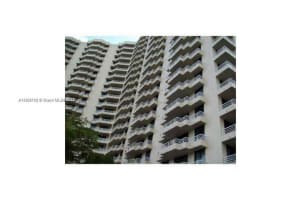 3300 Ne 192nd St 1012, Aventura