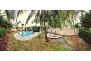 1301 Ne 42nd St Oakland Park, FL 33334 - MLS#A11863732