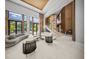 5700 Sw 91st St, Pinecrest