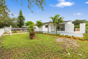620 N 64th Ave Hollywood, FL 33024 - MLS#A11863747