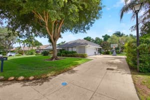 15 W Balfour Rd, Palm Beach Gardens, FL 33418 - MLS#A11863762