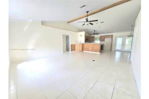 820 Shamrock Drive Sebring, FL 33875 - MLS#A11863773