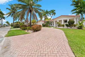 649 Layne Blvd 0, Hallandale Beach, FL 33009 - MLS#A11863792