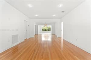 1307 Valencia Ave, Coral Gables, FL 33134 - MLS#A11863854