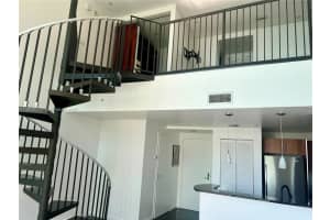 300 S Biscayne Blvd Loft 826, Miami