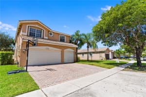 13374 NW 13th St, Pembroke Pines, FL 33028 - MLS#A11863925