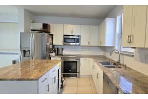 5016 SW 134th Ave, Miramar, FL 33027 - MLS#A11863947